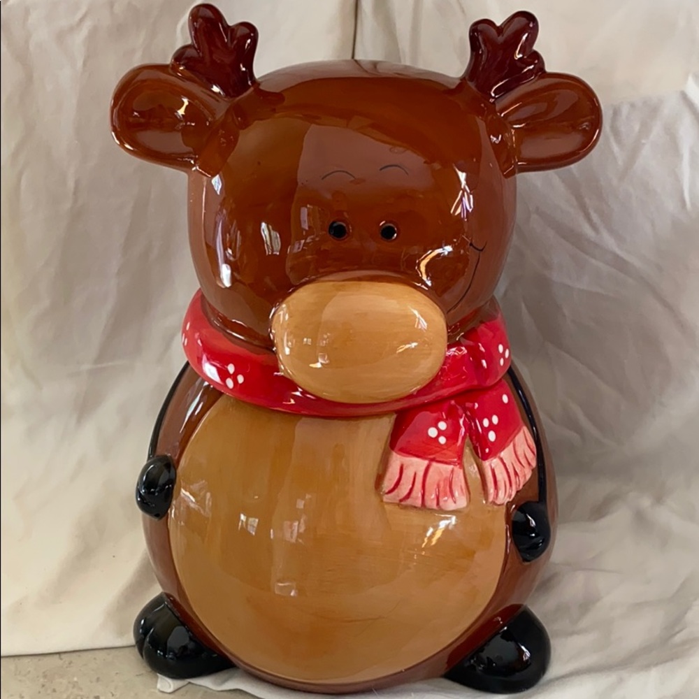 Rain deer cookie jar so sweet
